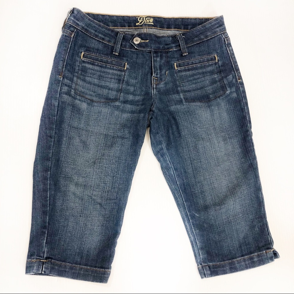 Old Navy The Diva Bermuda Jean Shorts Size 2